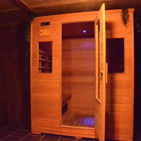 Holiday home With Foosball & Garden Jehonville